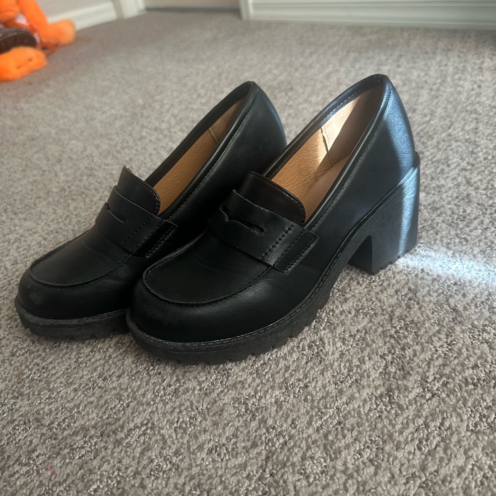 Black loafer heels